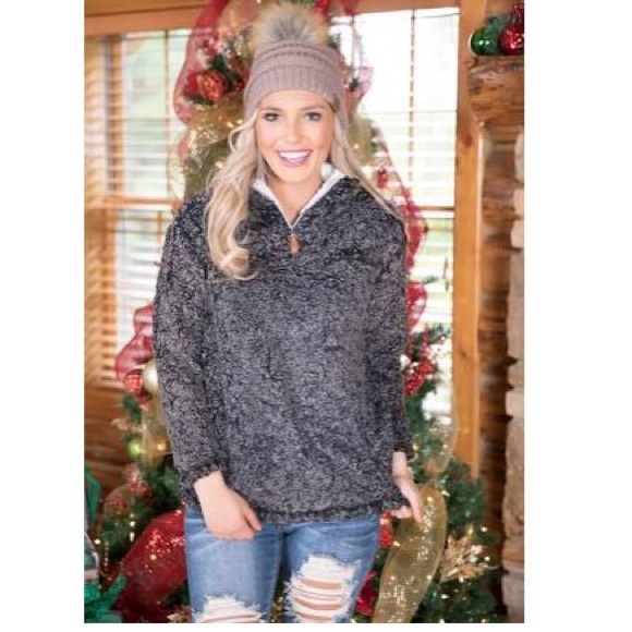 LAST ONE NWT Black Arctic Point Oversized Sherpa - Picture 4 of 4